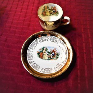 Vintage *** SABIN *** Crest of Gold  ~ Teacup with Saucer